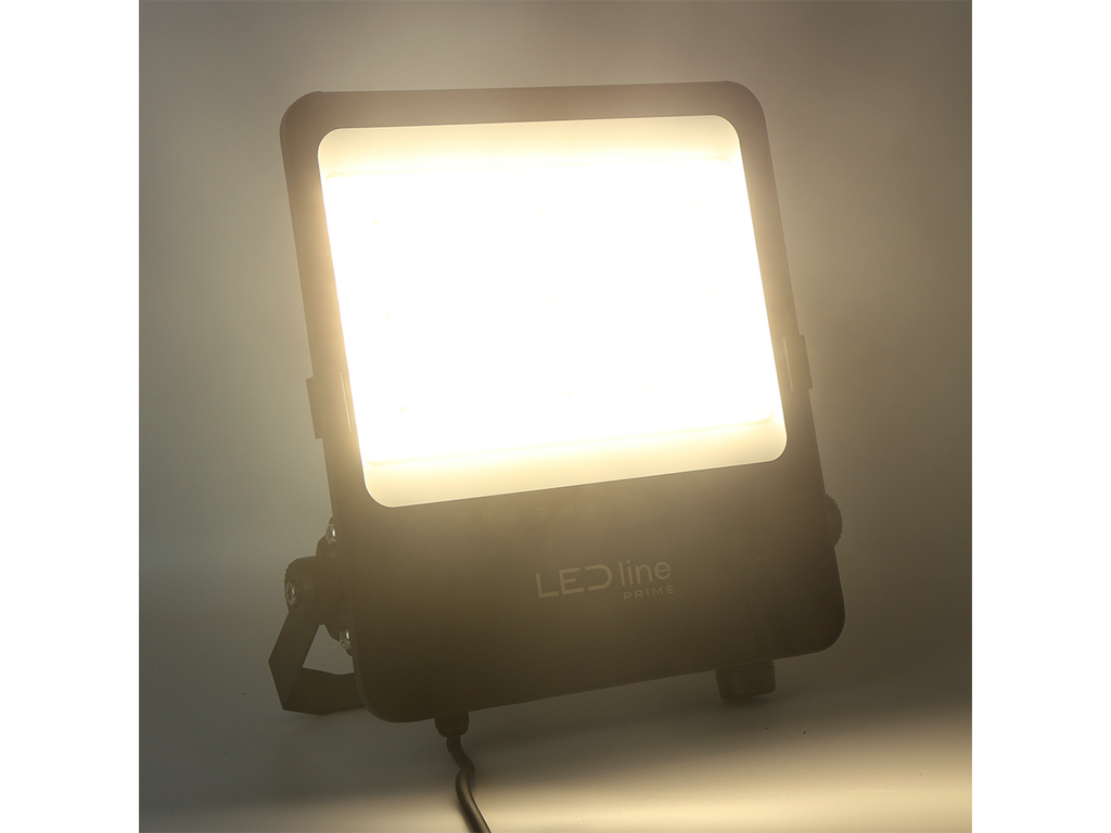 FLOODLIGHT 3CCT (3K/4K/5K) 150W 21000lm T2 IP66 PRIME