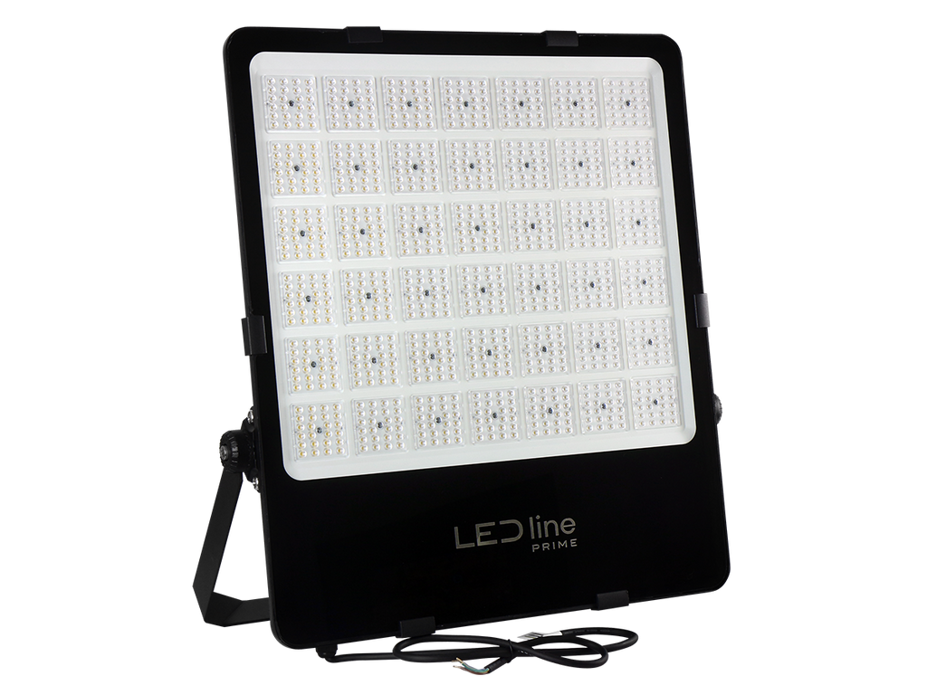 FLOODLIGHT 4000K 600W 84000lm 90° IP66 PRIME